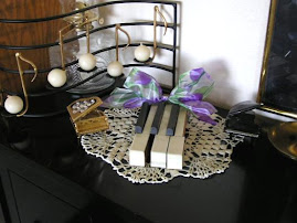 "Piano Keys Bouquet"