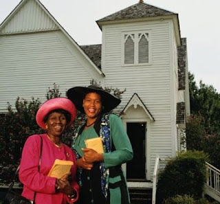 http://2.bp.blogspot.com/_lOSKZ_Iccr0/SrYbUVkQH6I/AAAAAAAAE8U/FQr9rwJxOdY/s320/black-females-outside-church.jpg