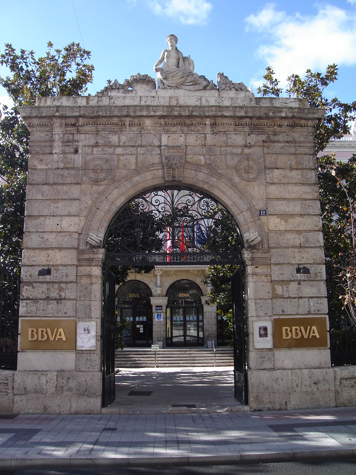 [Duque+de+la+Victoria.JPG]