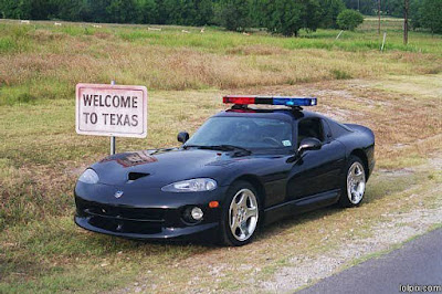 photo of a sporty police car