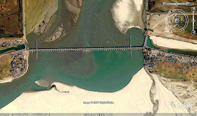 Kosi barrage, left & right canal discharge
