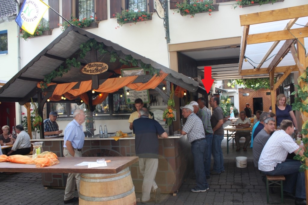 Jolinas Welt Es ist WEINFEST bei uns in Bretzenheim