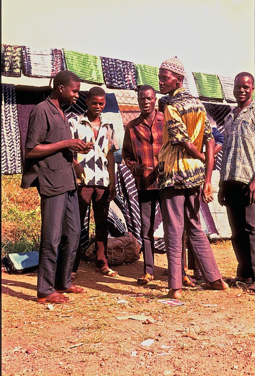 Fula garra sellers at Kenema