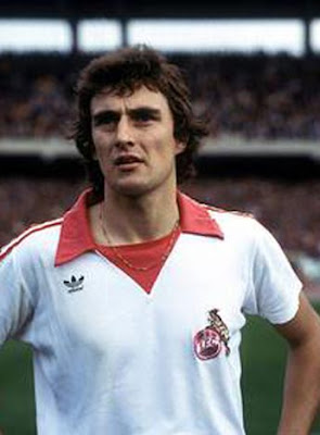 les anciens joueurs de foot: Dieter Müller