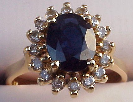 Diana choose an oval blue sapphire engagement ring that weighed in at an 
