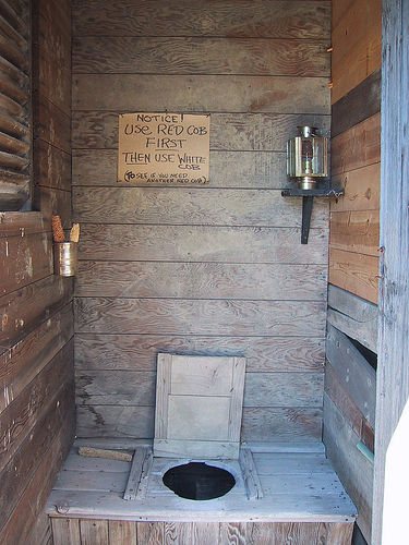 [outhouse+by+mexico+2000.jpg]