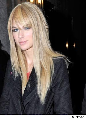 Taylor Swift Straight Hair- Swifty has always been known for her long and