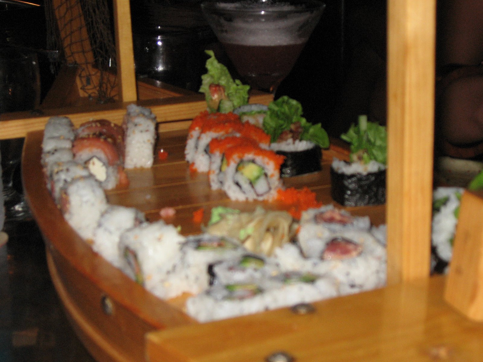 [sushi+boat+wasabi.jpg]
