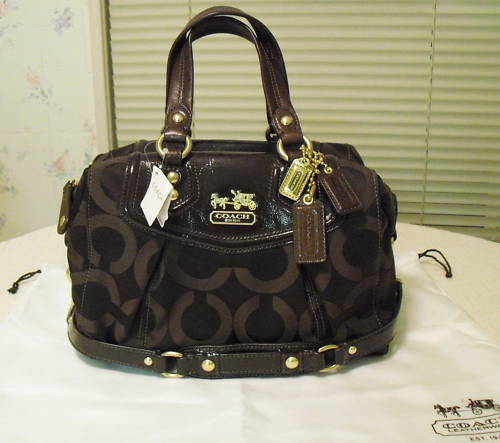 Bags sale in Singapore | Prada, Miu Miu, Burberry, Gucci, Coach ...