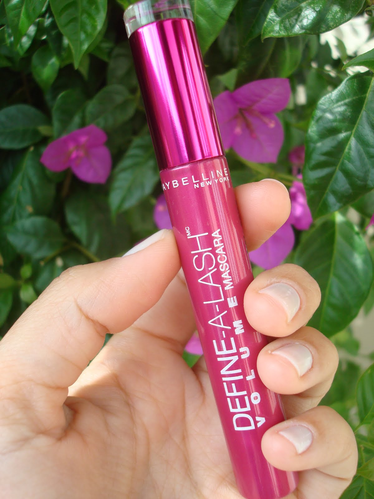 Casa da Luluzinha: Máscara Define-a-lash Volume, Maybelline NY