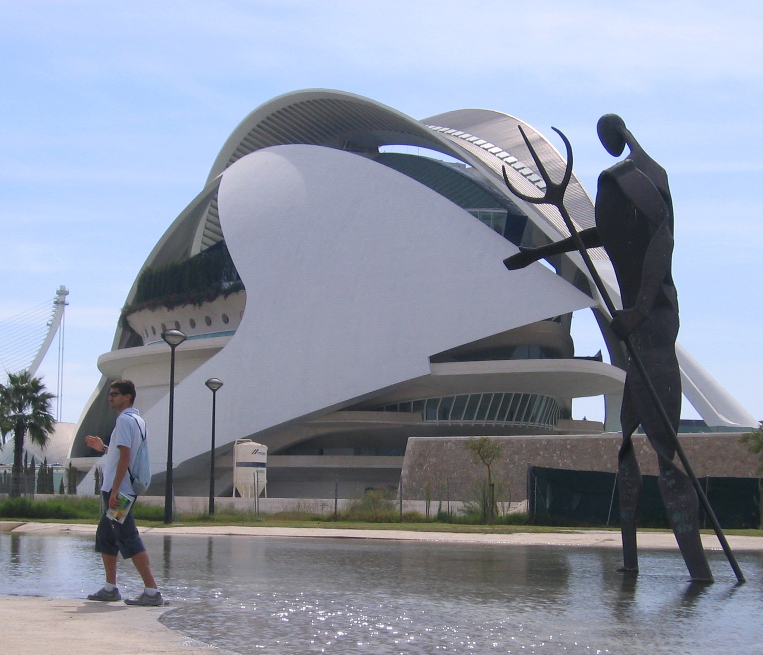 [emisferico_statua.jpg]