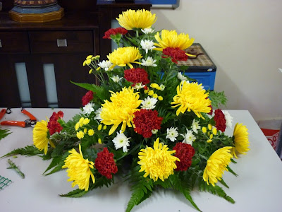 Triangle Flower Arrangement - Wendy Pua | Malaysia Chinese Lifestyle ...