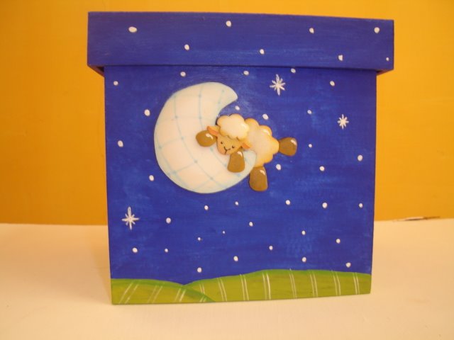 caja oveja en la luna