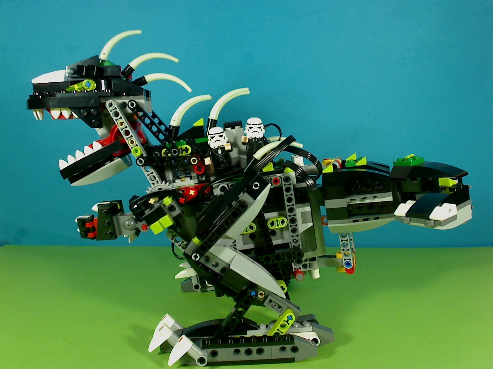 Madaboutlego: Pictures