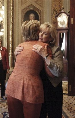 [Hillary+Pumpkin+Butt.jpg]