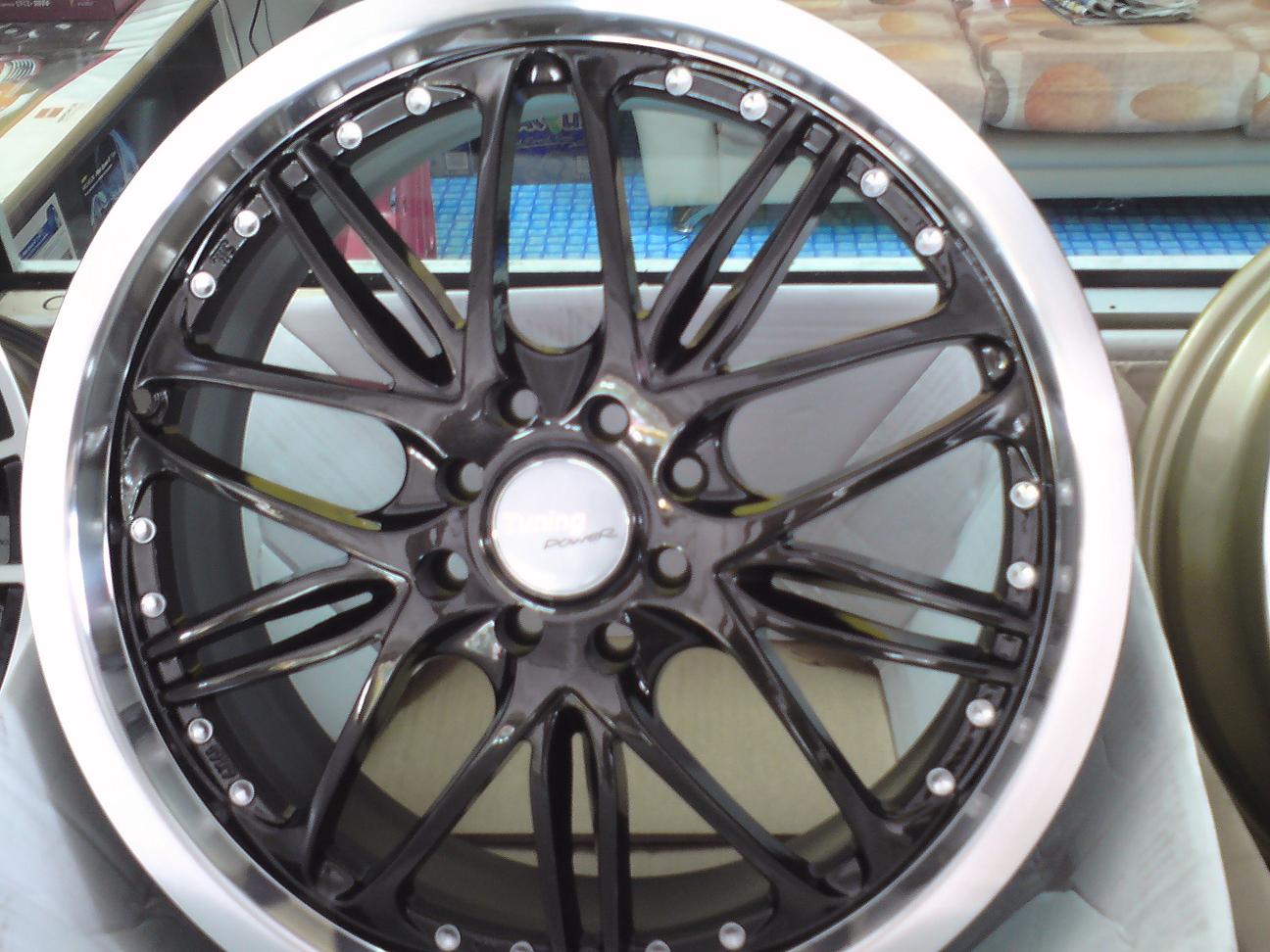 Lim Auto Tyre & Battery Services: Sports Rim