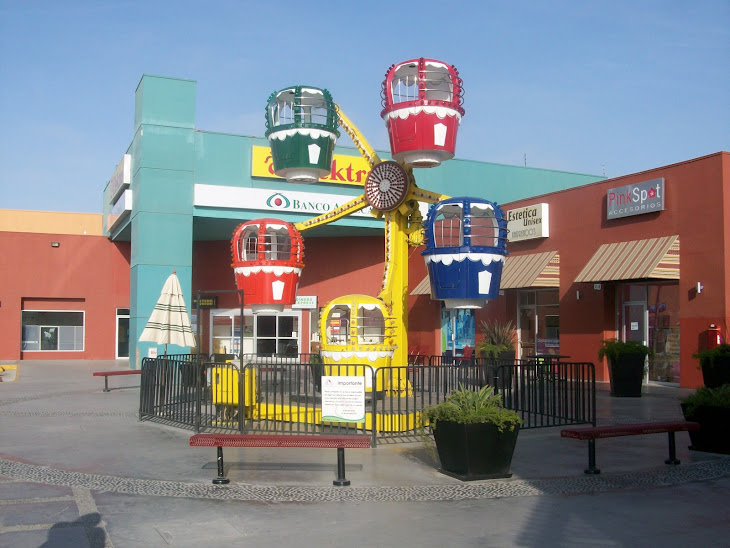 Plaza pajaritos, fraccionamiento Santa Fe, Tijuana BC