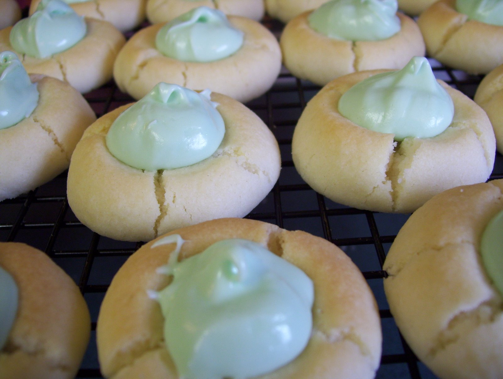 [butter+melt+cookies.jpg]