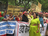 Union Carbide factory protest by mothers and families