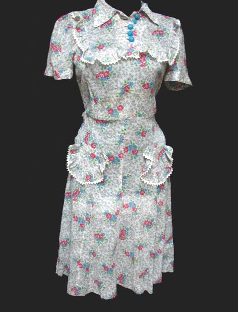 The Fashion Museum: Early 40's Dress