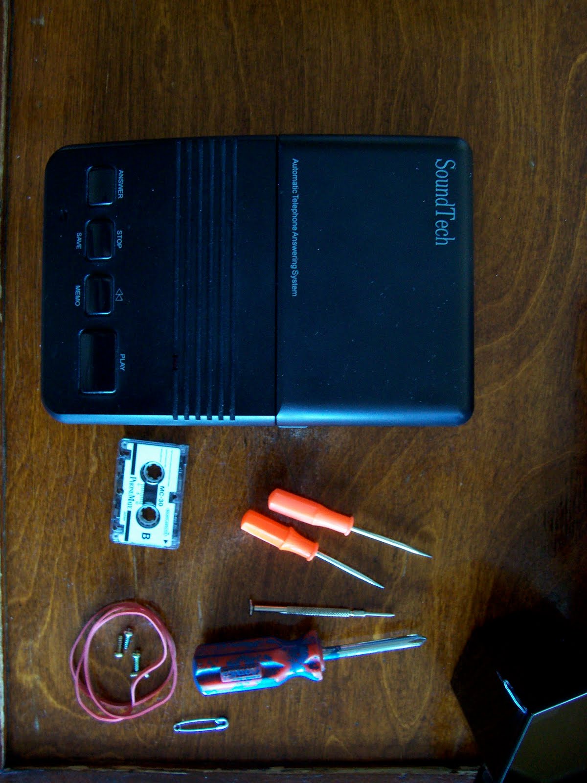 [AnswerMachine1.jpg]