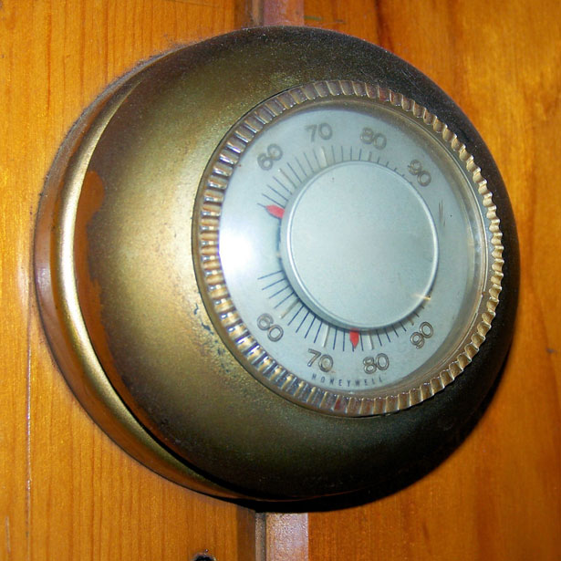 [thermostat.jpg]