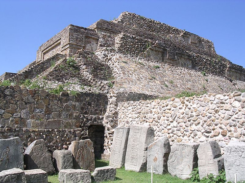 En Ausencia De La Luz DE CIUDADES MESOAMERICANAS MONTE ALB N