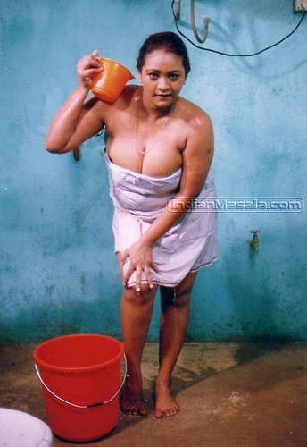 [420785876_6b76b9b574.jpg]