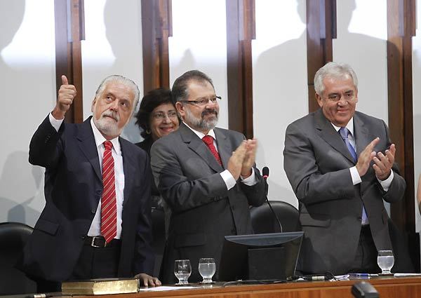 Jaques Wagner toma posse como governador da Bahia