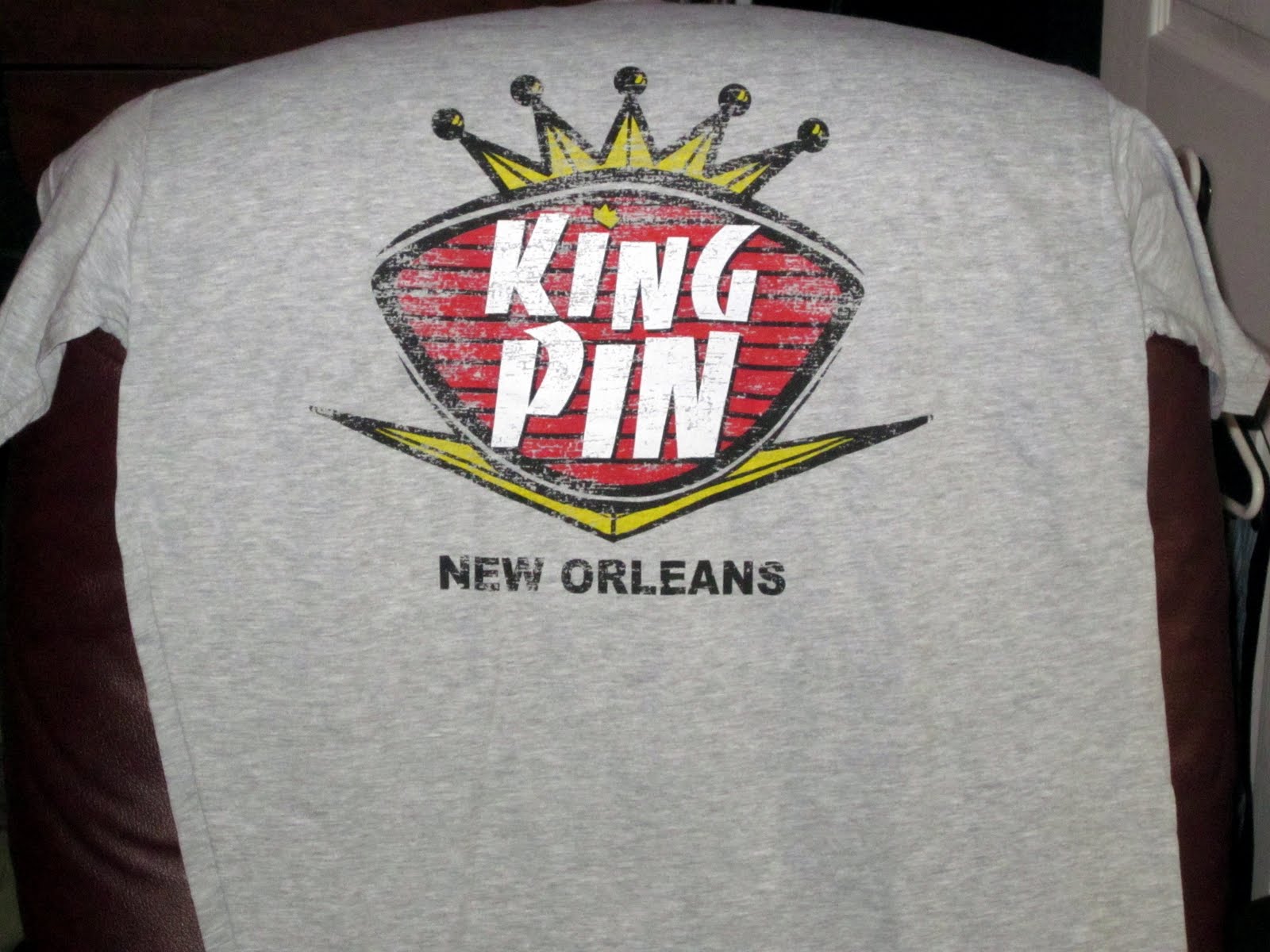 [a case of the blog]: Dive Bar Shirt Club: King Pin
