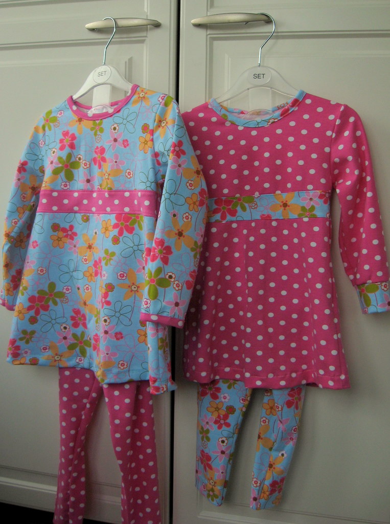 pallo selttäminen suihinlähikuva ajeltu pussies