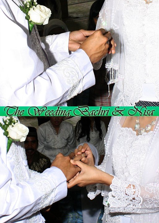 Friks Shop [photograph] | (example: ZoomTemplate)