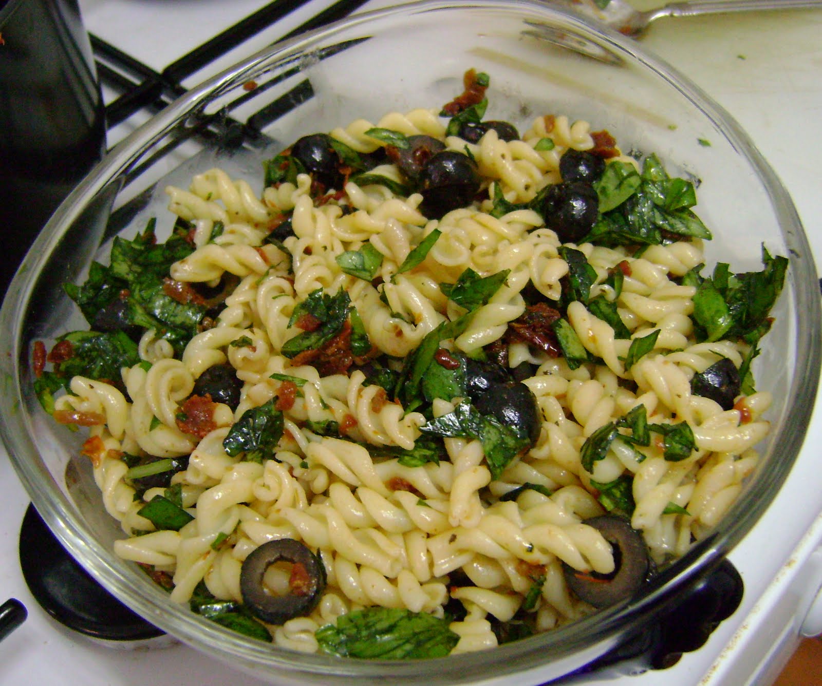 Cooking Outside the Box Sundried Tomato Basil Pasta Salad