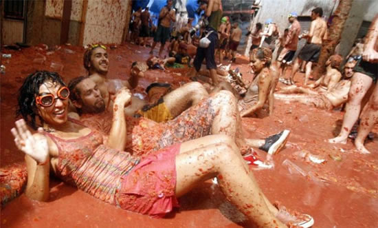 [la_tomatina4.jpg]