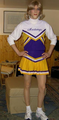 ugly_cheerleaders_03.jpg