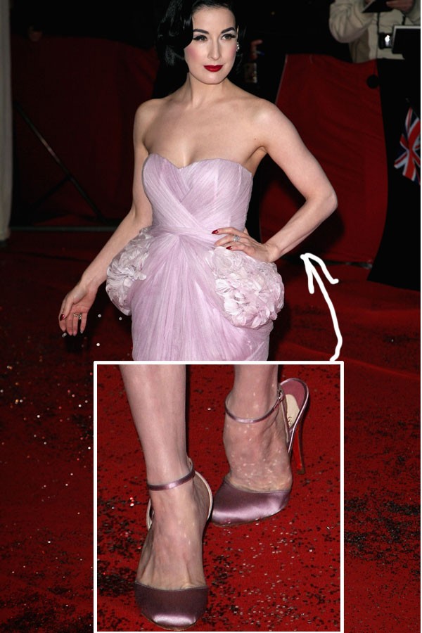 [celebrity_microscope_19.jpg]