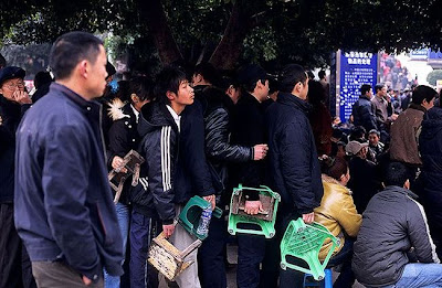 crowded train stations in china 13 Inilah Antrian Terpanjang di Dunia !