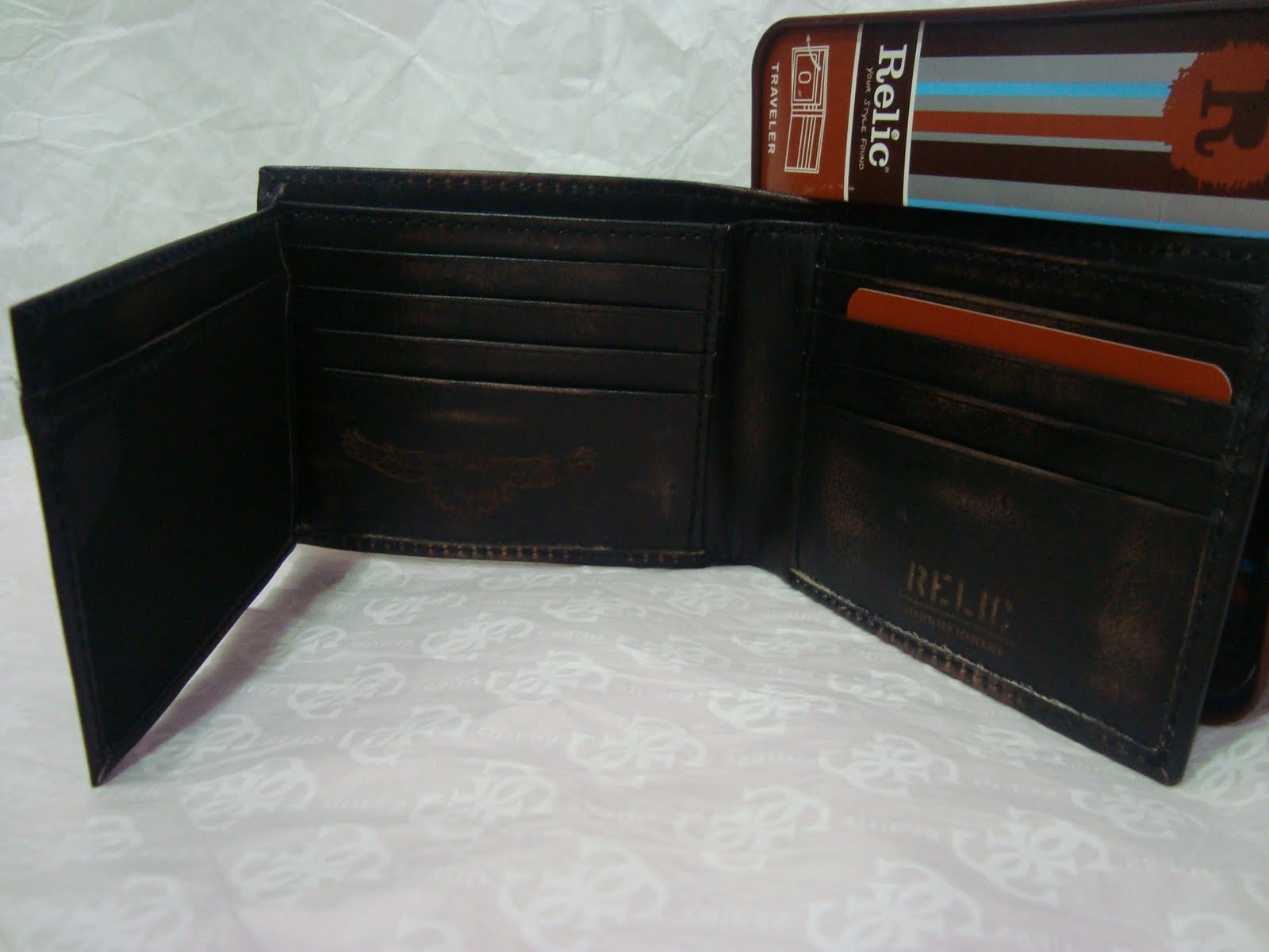 My loss is your gain! Relic By Fossil Men's Wallet eagle bifold (with coin compartment)
