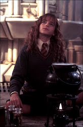 watson hermione granger emma cat bubbles famous harry lawyer zone celebrity pets potter luesby jacqueline chris brown 2007