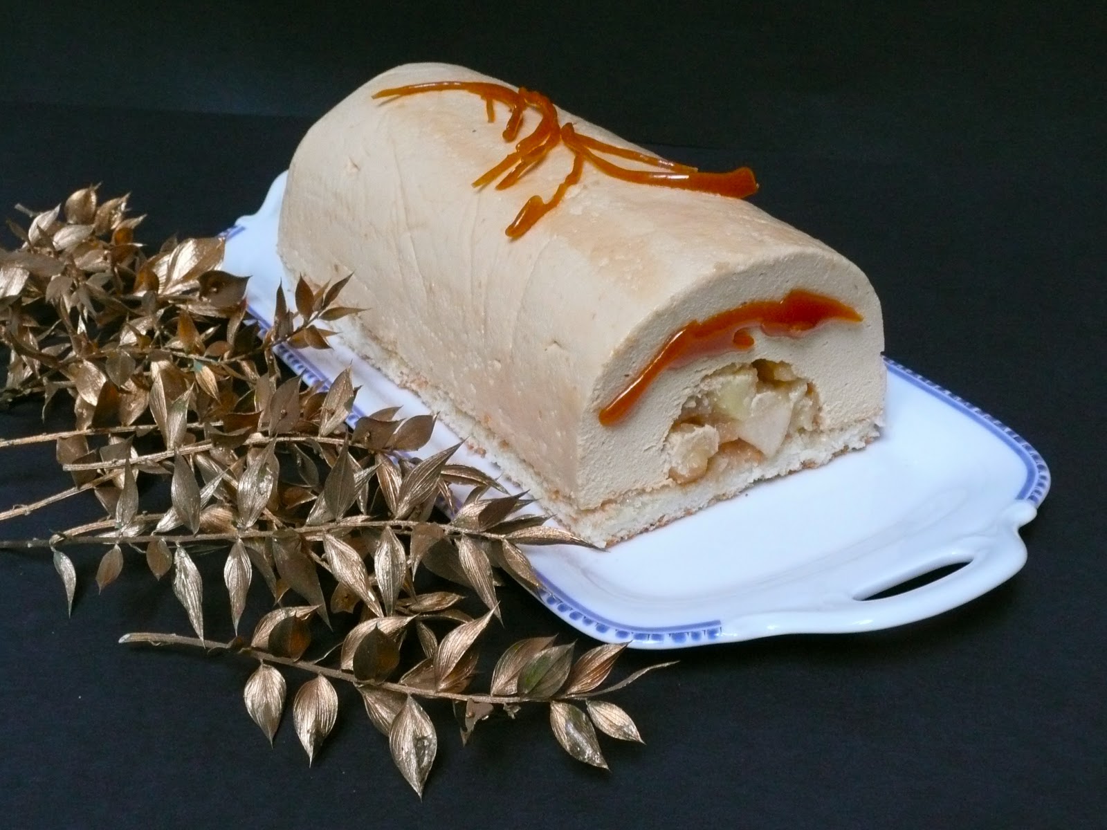 gossip cakes: Spotted: votre Bûche de Noël "Pommes & caramel au beurre