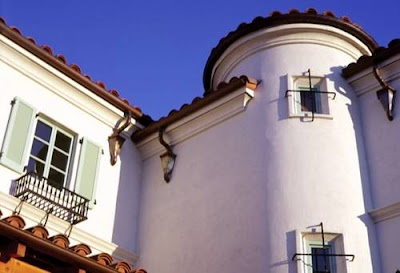 Arquitectura de Casas: Casa residencial hispana en Palo Alto.