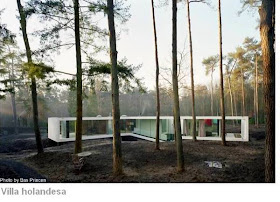 Casa Vanguardista en el bosque