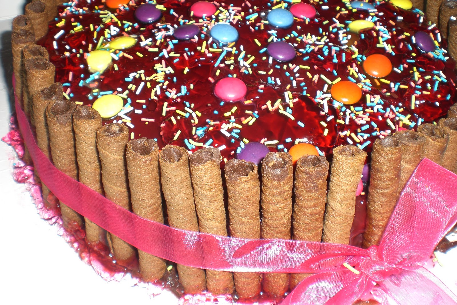 LEZZETLİ ELLER İSTASYONU RULO GOFRETLİ PASTA