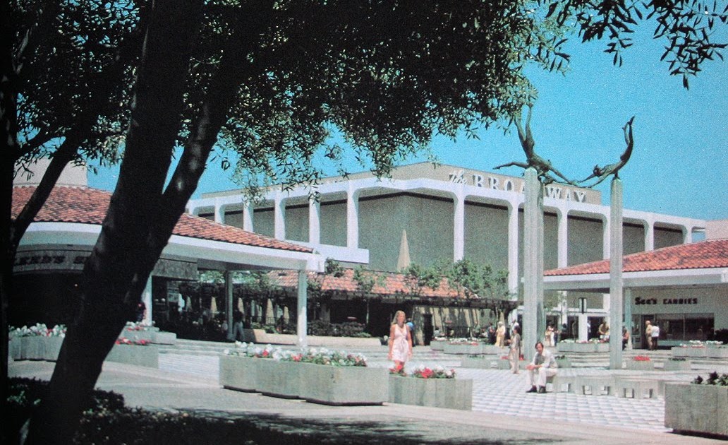The Broadway Department Store at Fashion Island (Newport Beach). I believe  this dates to the 1980s. : r/VintageLA