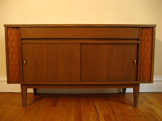 flatout design: Kroehler Credenza