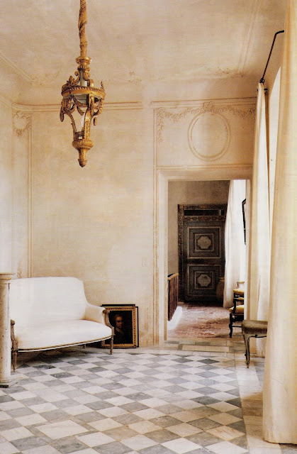 Photo from June/July 2002 issue: belle - Australia, edited by lb for linenandlavender.net, here:  http://www.linenandlavender.net/2010/03/chateau-de-gignac.html