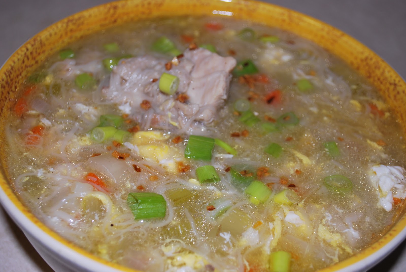 SAMU'T-SARI NI TESSA: Chicken Miswa Soup
