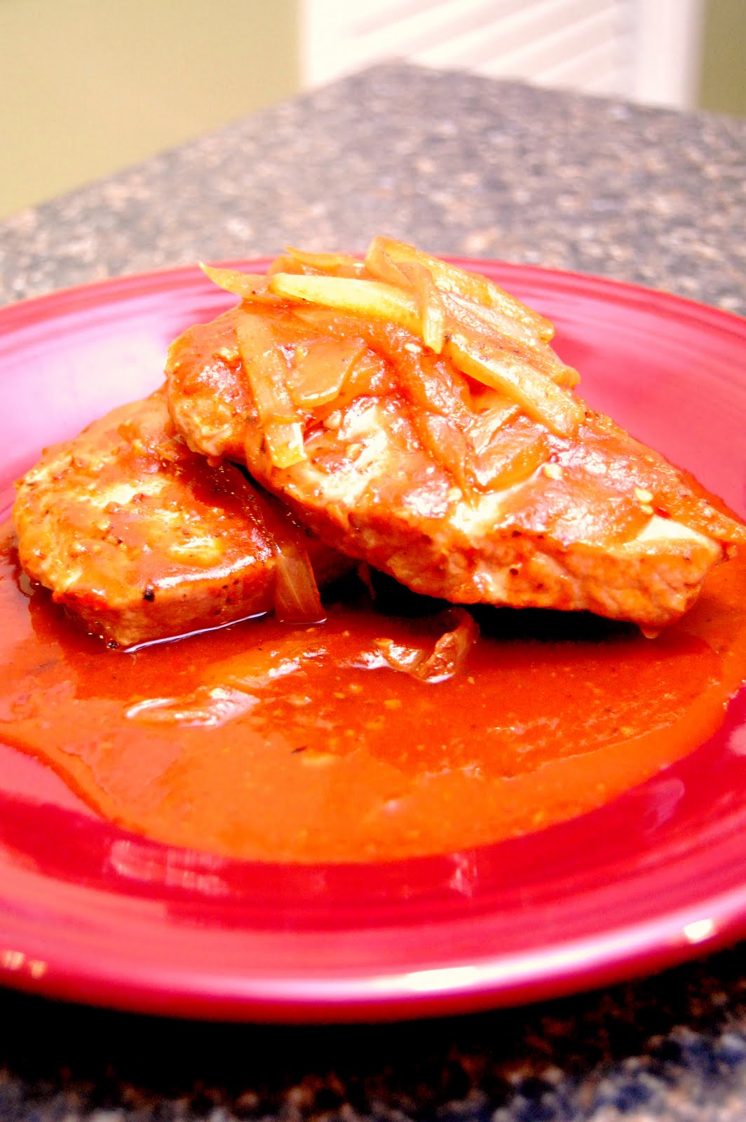 cook+look Pork Chops Pizzaiola