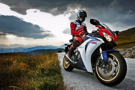 motorcycle Honda CBR1000RR HRC motor modif  contest 