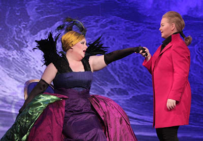 (L to R) Rebekah Camm (Alcina) and Elizabeth DeShong (Ruggiero) in Alcina, Wolf Trap Opera, 2008 (photo courtesy of Carol Pratt)